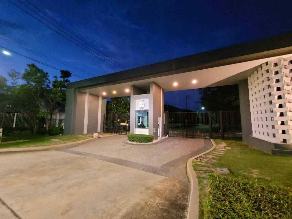 picture Centro Westgate house for sale 4.99 MB. - 13/14