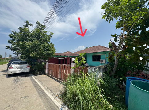 บ้านเดี่ยว เนื้อที่ทั้งหมด 216 ตารางเมตร 3/40 หมู่บ้านพานทอง ตำบลบางนาง อำเภอพานทอง ชลบุรี ราคา 1,330,000 บาท