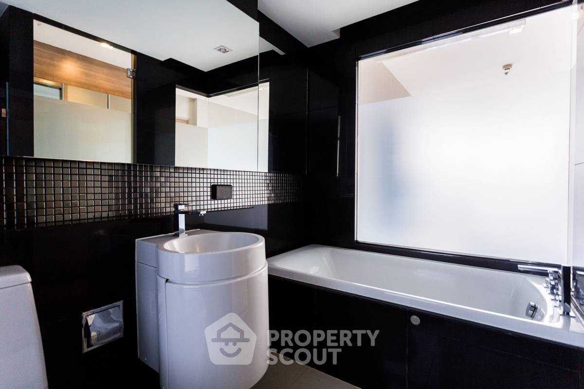 picture 2-BR Condo at Rhythm Sukhumvit 50 near BTS On Nut (ID 722631) - 10/11
