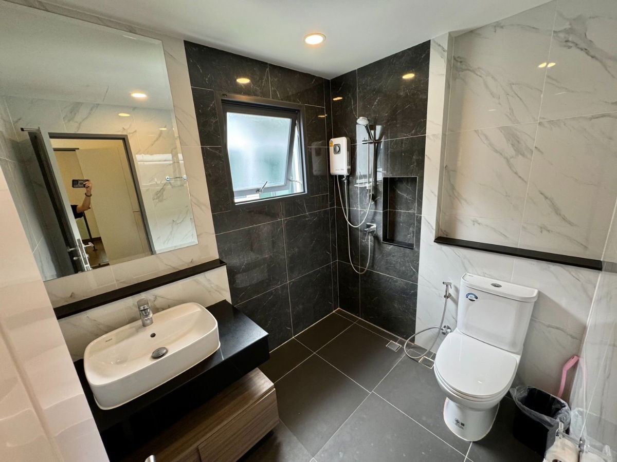 picture For Rent The City Bangna - A Luxurious Corner House on the Main Road. - 18/24