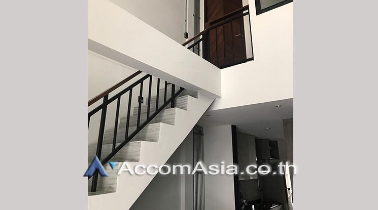 picture 🔼🔽 AccomA 📩 Pet friendly,Home Office,Big Balcony 2 BR Townhouse in  (AA25937) - 5/9