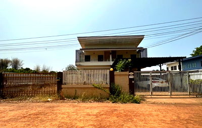 Townhouses for sale Nongkai : ทาวน์เฮ้าส์ 206.8 square meter Nongkai Muang Nong Khai Pho Chai for ติดต่อธนาคาร THB