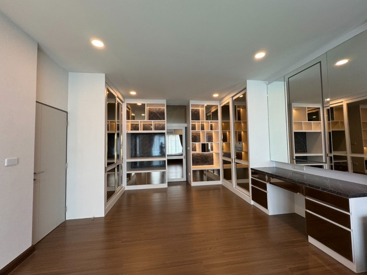 picture For Rent The City Bangna - A Luxurious Corner House on the Main Road. - 15/24