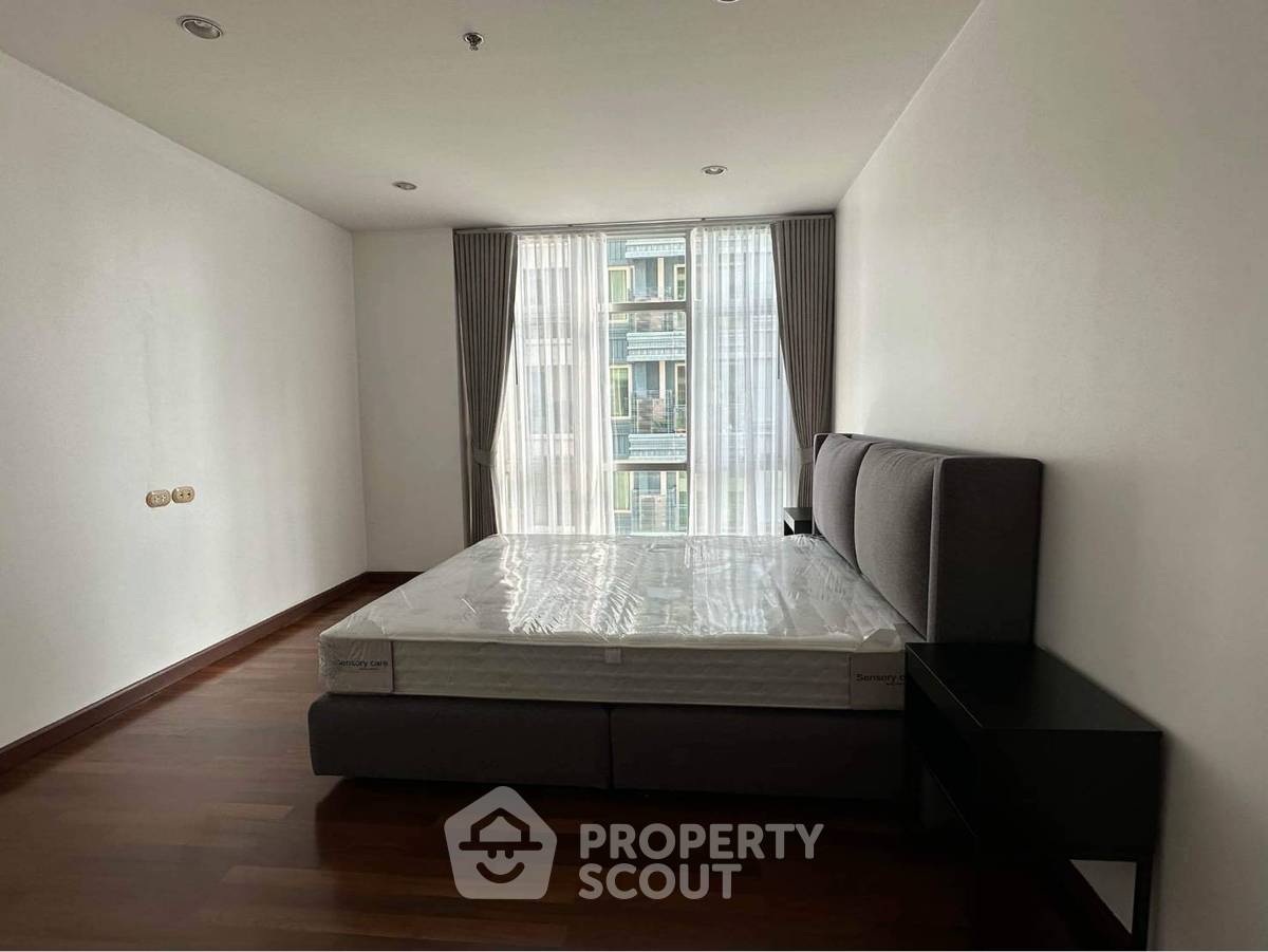 picture 3-BR Condo at Grand Langsuan Condominium near BTS Ratchadamri (ID 1311789) - 5/6