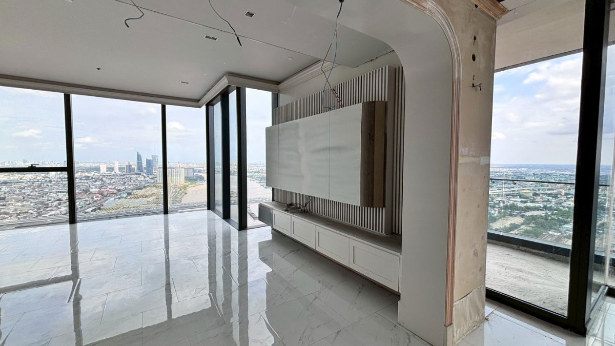 picture For sale: 5 bedrooms, 307 sq m., spacious unit at Canapaya Residences - 1/44