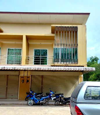 Shophouses for sale Sadao Songkhla : อาคารพาณิชย์ 120 square meter Songkhla Sadao Phang La for 2125000 THB