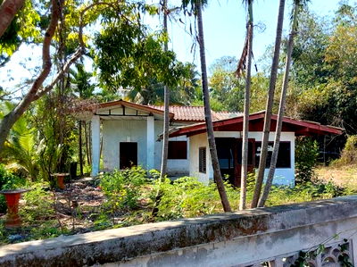 Houses for sale Amphawa Industrial and Community Education College : บ้านเดี่ยว 1704 square meter Samut Songkram Amphawa Wat Pradu for 2455000 THB