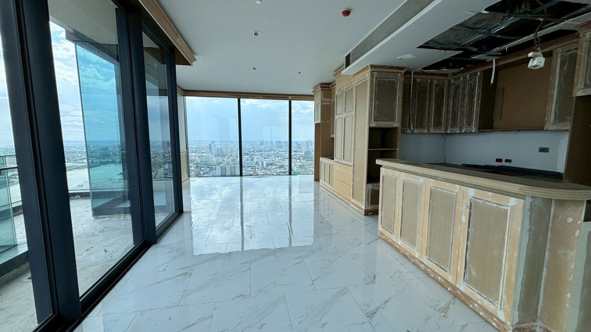 picture For sale: 5 bedrooms, 307 sq m., spacious unit at Canapaya Residences - 13/44