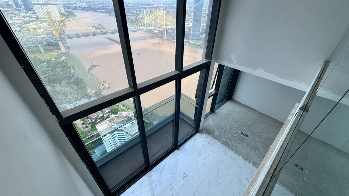 picture For sale: 5 bedrooms, 307 sq m., spacious unit at Canapaya Residences - 4/44