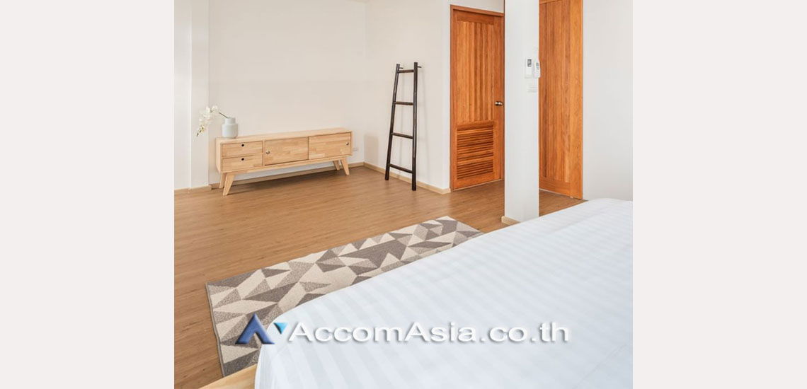 picture 🔼🔽 AccomA 📩 Big Balcony,Garden View,Home Office 5 BR House in Khlong Ton Nuea (AA30419) - 11/14
