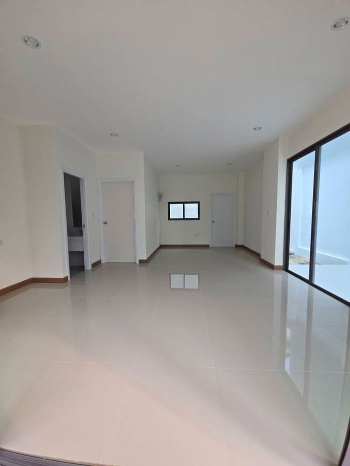 picture UK07-016 🏡Last new house! Closing the project The Hyde Ville Phanthong-Amata 🎉 - 4/10