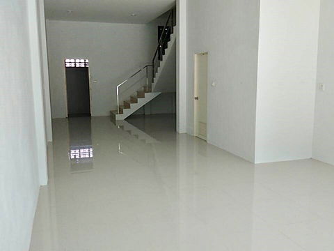 อาคารพาณิชย์ 74 square meter Nakhon Sri Thammarat Thung Song Chamai for 1215000 THB