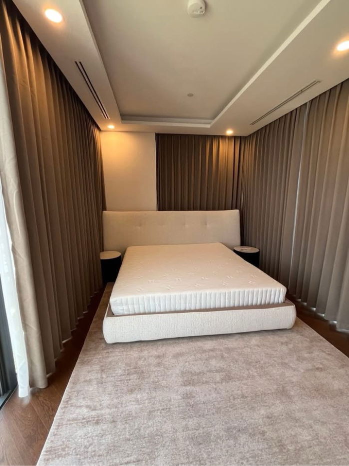 picture  For rent ✨ Landmark @MRTA Station 🔥 Line ID @034etfin 📲 3 bedroom 4 bathroom ✨ MRT Rama 9 350 metres 💙 - 5/12