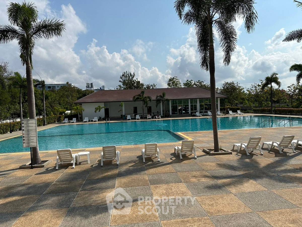 picture Studio Condo at View Talay 8 Condominium Jomtien close to Jomtien Beach (ID 2188563) - 13/16