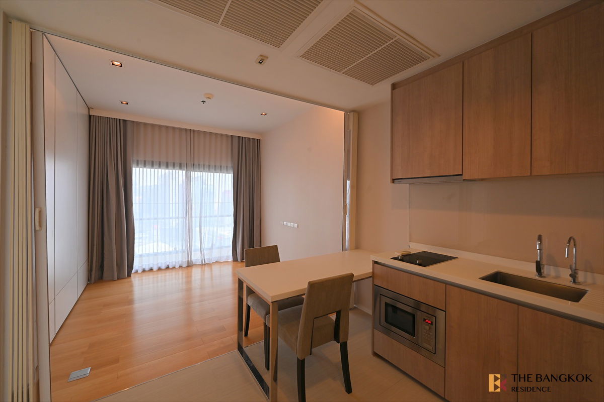picture Circle Living Prototype 🌟 Stylish Unit with Triple Panoramic View 🏙️ Near MRT Phetchaburi - 13/17
