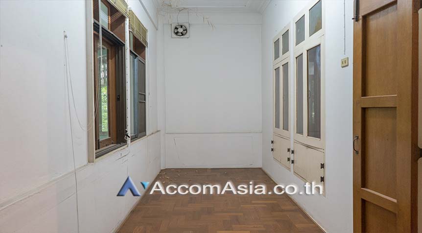 picture 🔼🔽 AccomA 📩 Home Office,Garden 4 BR House in Khlong Ton Nuea (AA26054) - 14/20