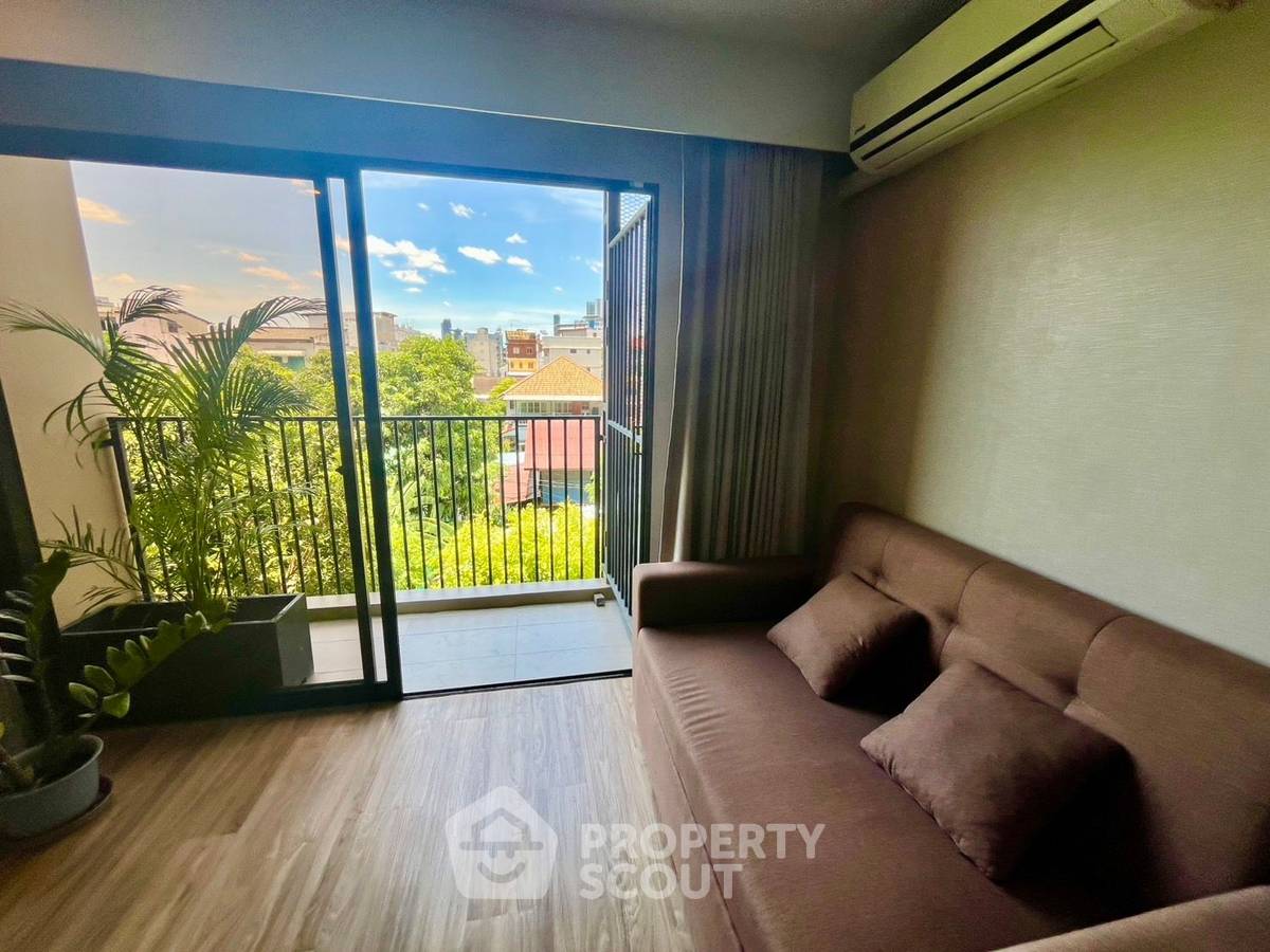 picture 1-BR Condo at Blossom Condo @ Sathorn-Charoenrat near BTS Surasak (ID 2254051) - 4/11