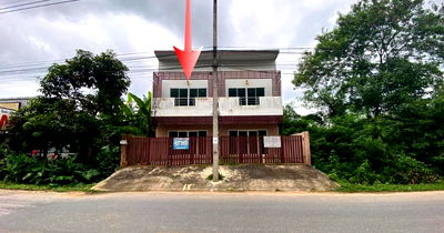 ทาวน์โฮม ถนนสนามบิน-ลพบุรีราเมศวร์ สงขลา : ทาวน์เฮ้าส์ เนื้อที่ทั้งหมด 100 ตารางเมตร 1408 ตำบลควนลัง อำเภอหาดใหญ่ สงขลา ราคา 1,495,000 บาท