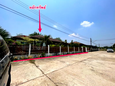 Houses for sale Kalasin : บ้านเดี่ยว 600 square meter Kalasin Somdet Somdet for 2200000 THB