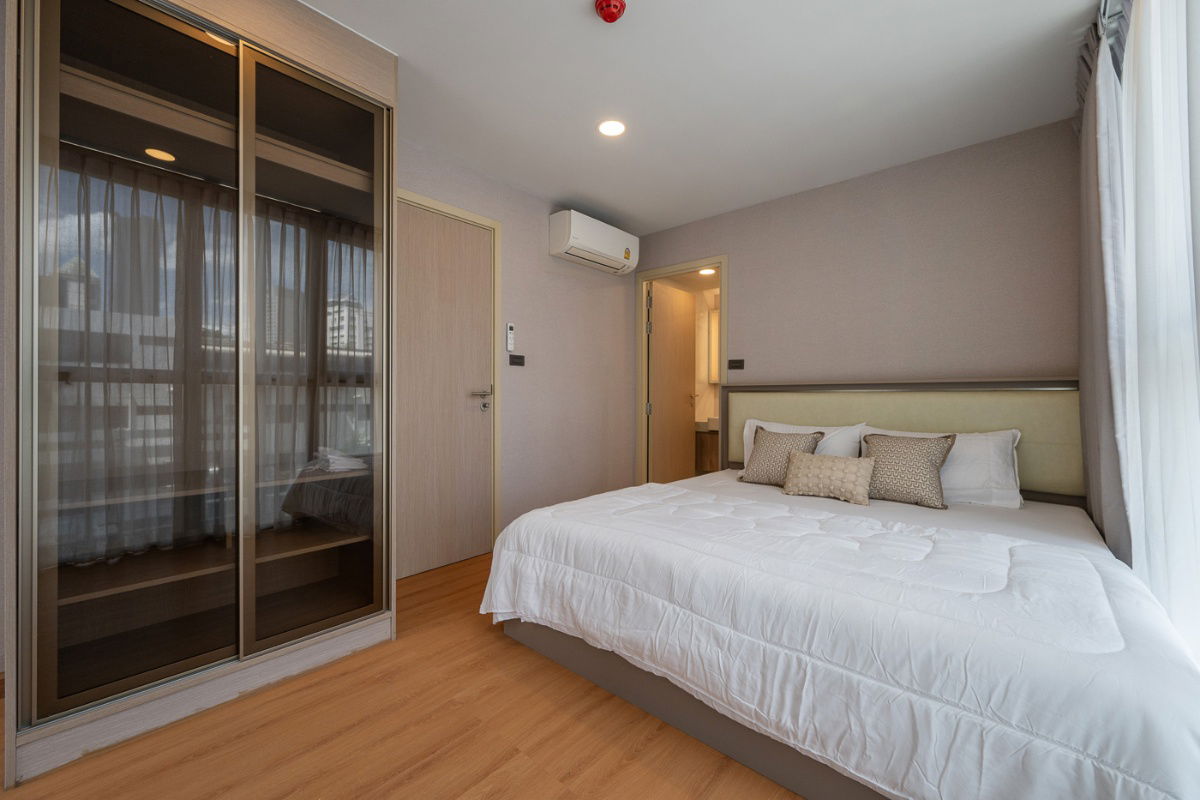 picture For Sale Walden Asoke, A Brand-New, Fully Furnished Condo in a Prime Location - 17/24