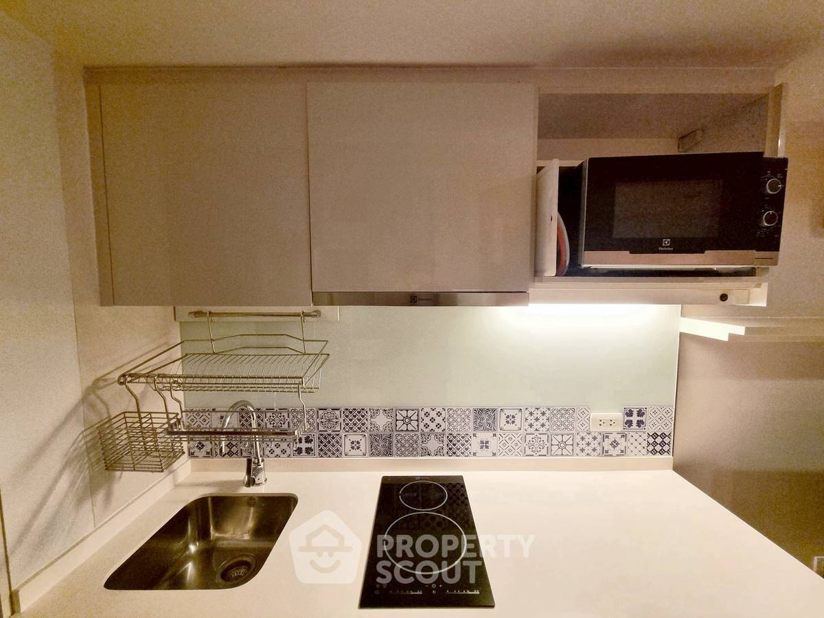 picture 1-BR Condo at LIV @ 49 near BTS Thong Lor (ID 2254043) - 4/17