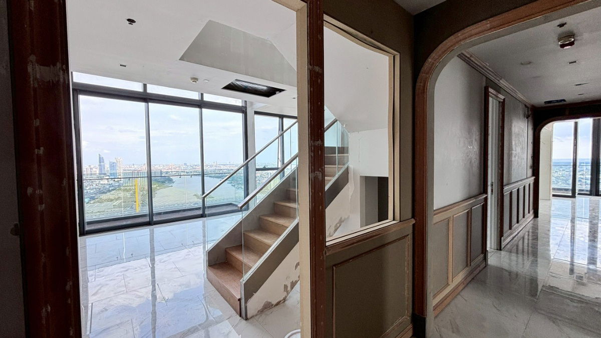 picture For sale: 5 bedrooms, 307 sq m., spacious unit at Canapaya Residences - 30/44
