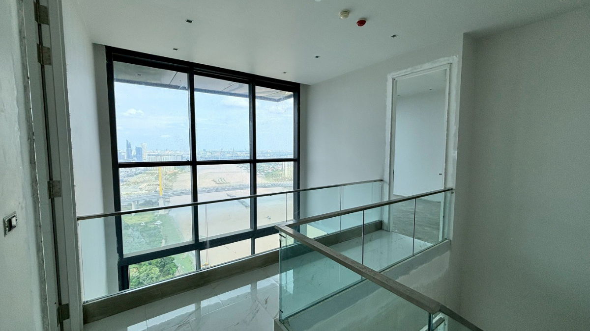 picture For sale: 5 bedrooms, 307 sq m., spacious unit at Canapaya Residences - 8/44