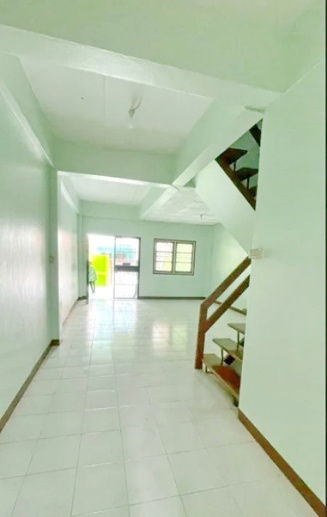 picture Lertlah School is 900m. Phetkasem 102-112 LakSong MRT Station 5.9km. 3-story 3bed Srivichai Hos 700 - 3/8