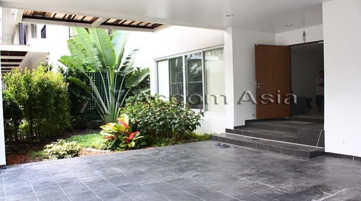 รูป 🔼🔽 AccomA 📩  3 BR House in Khlong Ton Nuea (1713753) - รูปที่ 3/9