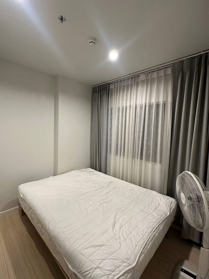 picture Forrent Metro Sky Sathorn-Wutthakat Condominiums  - 2/4