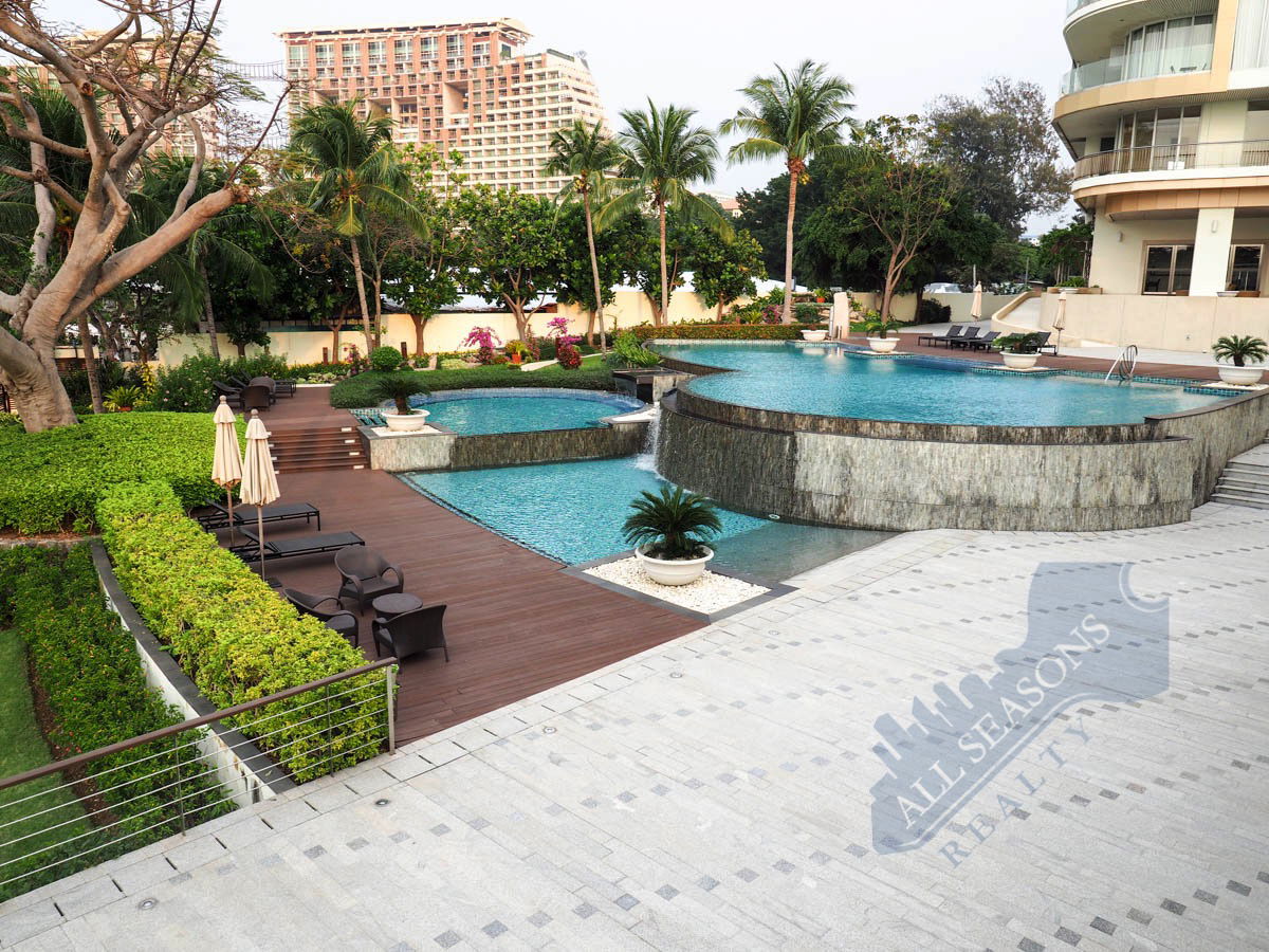 picture 2 Bedrooms Condominium @ The Cove - 23/31