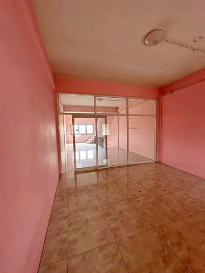 picture MRT Lat Phrao 600m. NEWEST Commercial building for rent 3-storey 26 sq.wa 312 sq.m. on the main road - 5/8