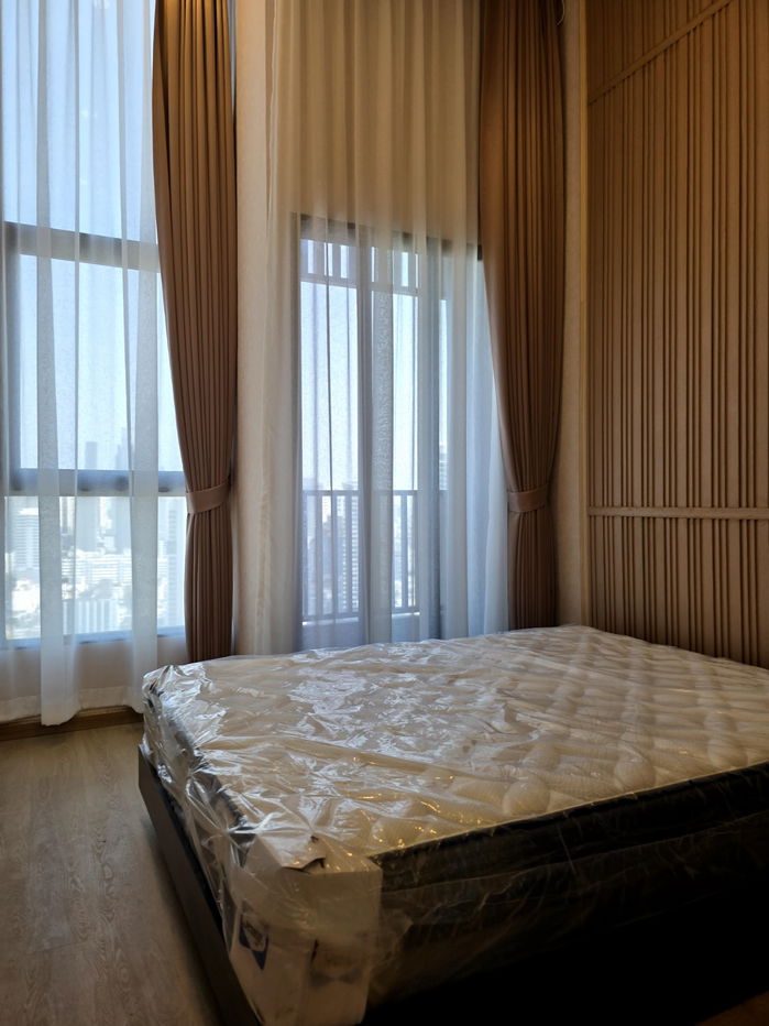 picture Park Origin Chula - Samyan【𝐑𝐄𝐍𝐓】🔥 2-story room, beautifully decorated, fully furnished, near MRT Sam Yan.🔥Contact Line ID: @hacondo - 1/11