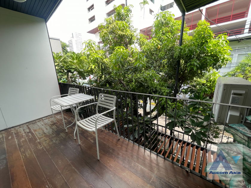 picture 🔼🔽 AccomA 📩 Pet friendly 2 BR House in Khlong Ton Nuea (AA27280) - 10/20