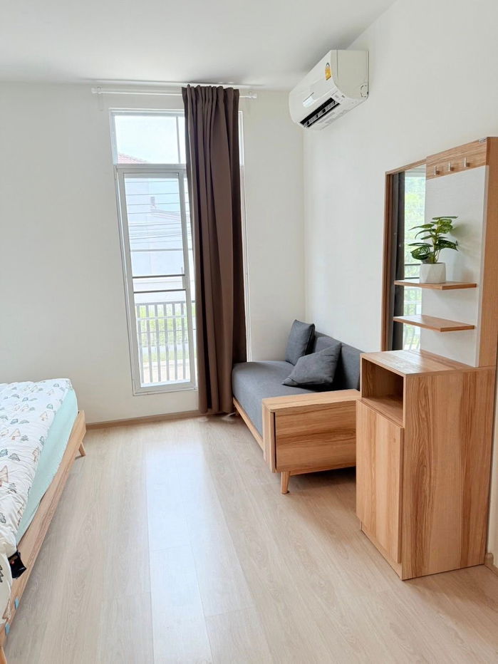 picture WS2223 🏡 2-storey townhouse for rent, Indy Village 4, Bangna, near Mega Bangna, only 39,000 baht/month. - 7/24