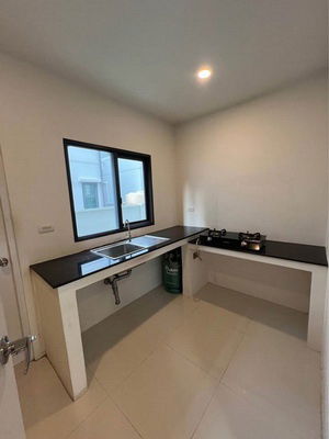 picture FOR RENT CENTRO DONMUANG - CHAENGWATTANA / 4 bedrooms 4 bathrooms / 51 Sqw. 200 Sqm. **45,000** CLOSE TO ROBINSON SRI SAMARN - 4/11