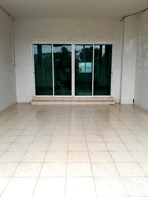 Townhouses for sale Phet Kasem Hat Yai : TOWN HOUSE 19 Sq.w. Hat Yai Songkhla for 1.4M