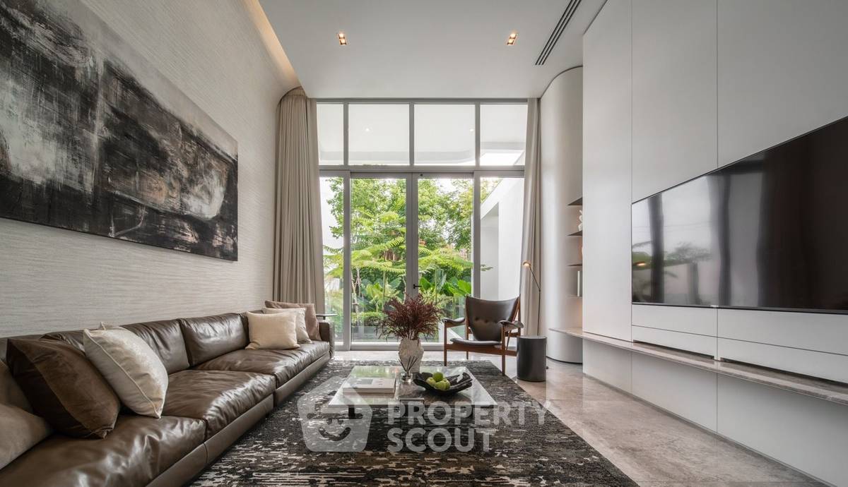 picture 4-BR House at ARQ10 near ARL Hua Mak (ID 1418450) - 4/13