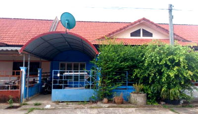 ทาวน์เฮ้าส์ เนื้อที่ทั้งหมด 144 ตารางเมตร 37 หมู่บ้านปฐมทิพย์ ตำบลปาดังเบซาร์ อำเภอสะเดา สงขลา ราคา 987,000 บาท