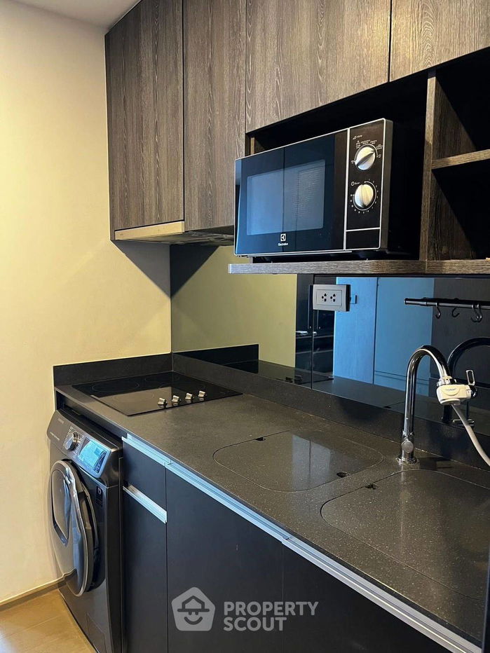 picture 2-BR Condo at Ashton Chula Silom near MRT Sam Yan (ID 2253632) - 3/18