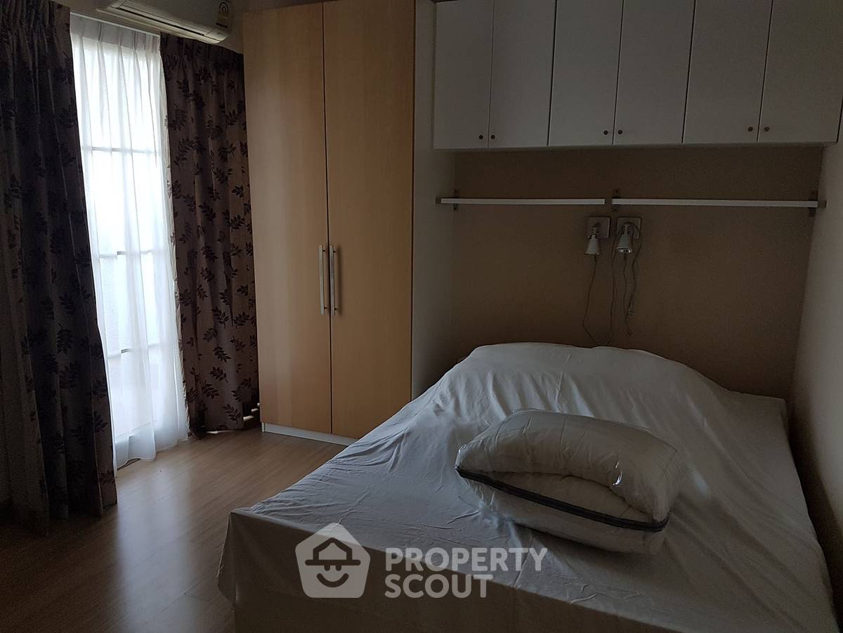 picture 3-BR Condo at The Maple Sathon-Narathiwat Condominium near BTS Saint Louis (ID 514608) - 12/14