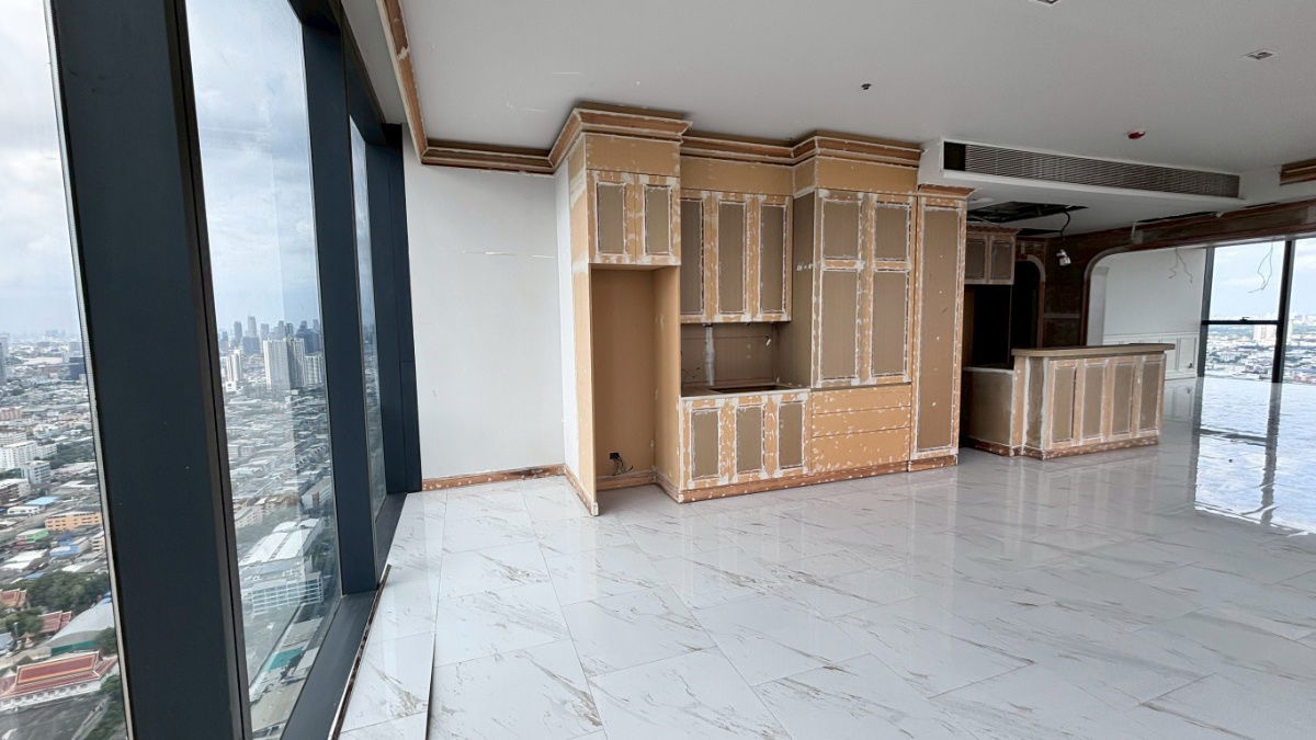 picture For sale: 5 bedrooms, 307 sq m., spacious unit at Canapaya Residences - 12/44