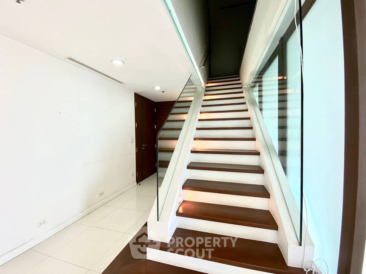picture 3-BR Condo at Icon 3 Condominium close to Thong Lo (ID 1019405) - 8/13