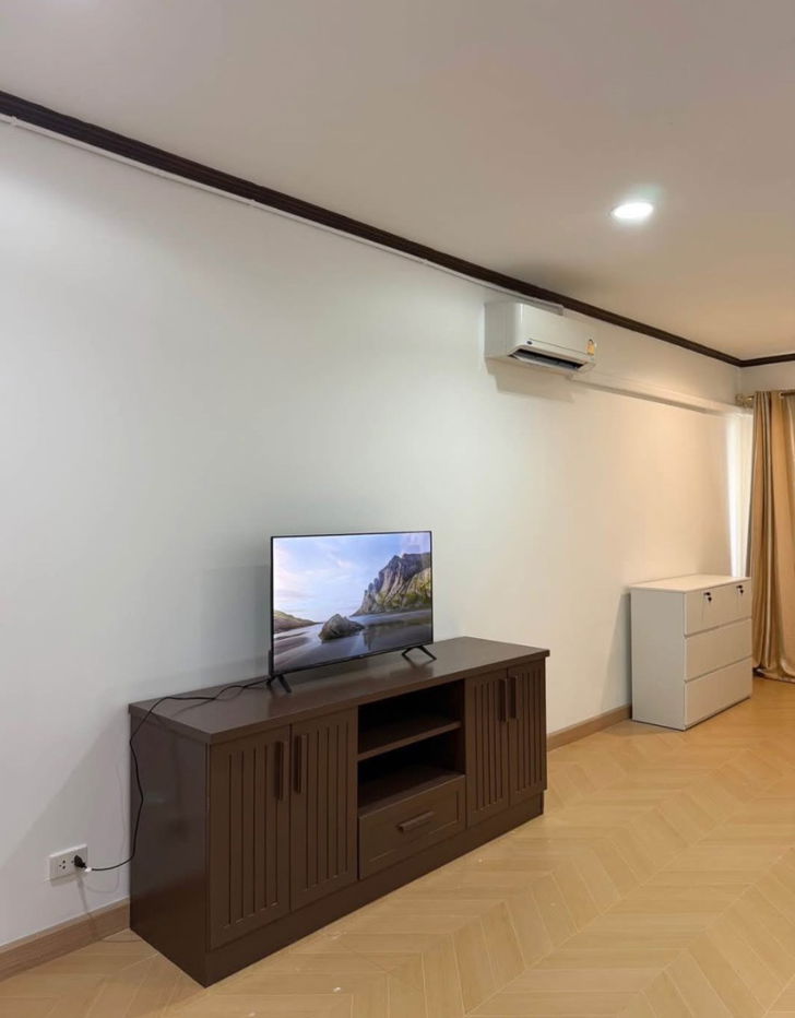 picture #R5712 🎉 140868 Condo for rent The Platinum Condominium - 6/12