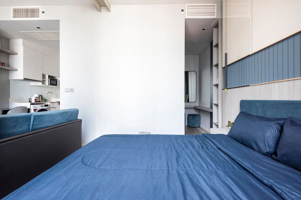 picture Code: KJ8192  for rent Ashton Silom // Line ID: @kjcondo (with @) // - 10/19