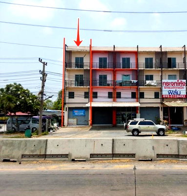 Shophouses for sale Nong Khae Saraburi : อาคารพาณิชย์ 56 square meter Saraburi Nong Khae Nong Pla Mo for 2100000 THB