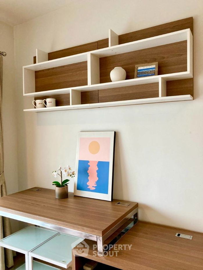 picture 1-BR Condo at The Seed Musee Sukhumvit 26 near BTS Phrom Phong (ID 869335) - 9/23