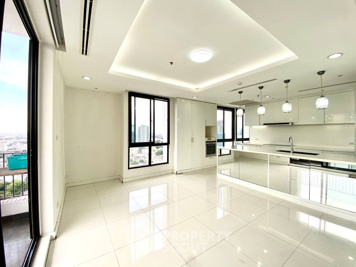 picture 3-BR Condo at Icon 3 Condominium close to Thong Lo (ID 1019405) - 4/13
