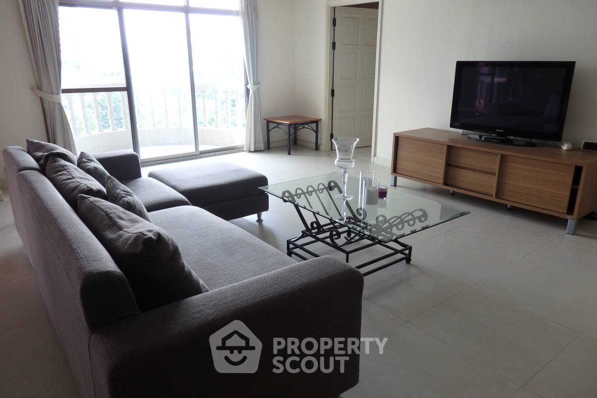 picture 3-BR Condo at Royal Castle Sukhumvit near BTS Phrom Phong (ID 886662) - 1/16