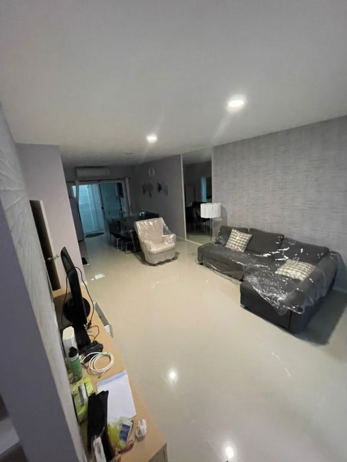 picture 🏡 For Sale! 3-Storey Townhome at Baan Klangmuang Sukhumvit 77 – Onnut 17 Prime location in the heart of Onnut, close to BTS [KOh250801] - 27/42